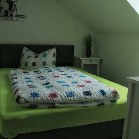 The New 80's Apartment *