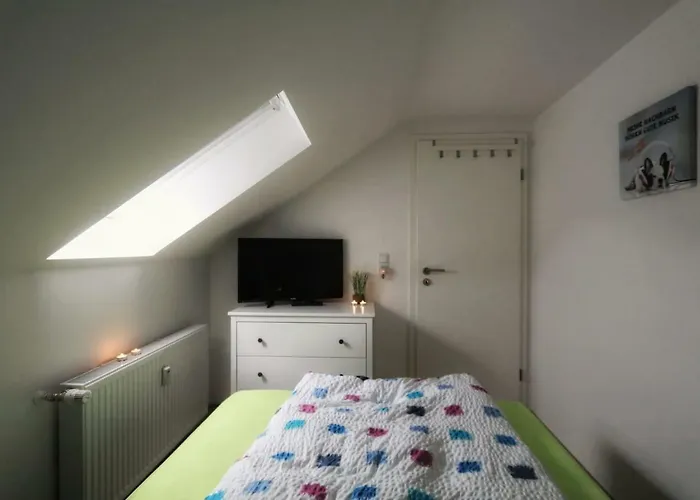 The New 80's Apartment *